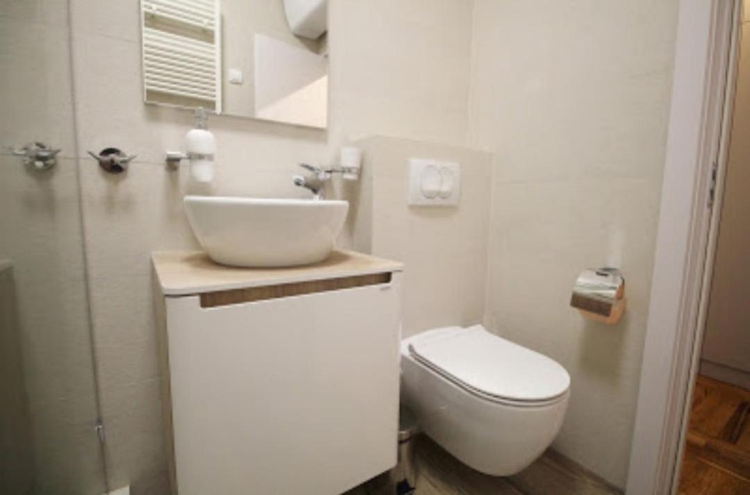 Apartman Donner Centar ซูโบติกา ภายนอก รูปภาพ