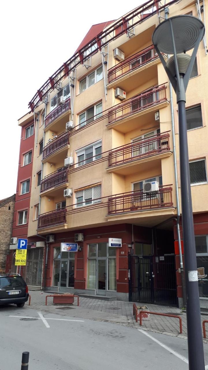 Apartman Donner Centar ซูโบติกา ภายนอก รูปภาพ